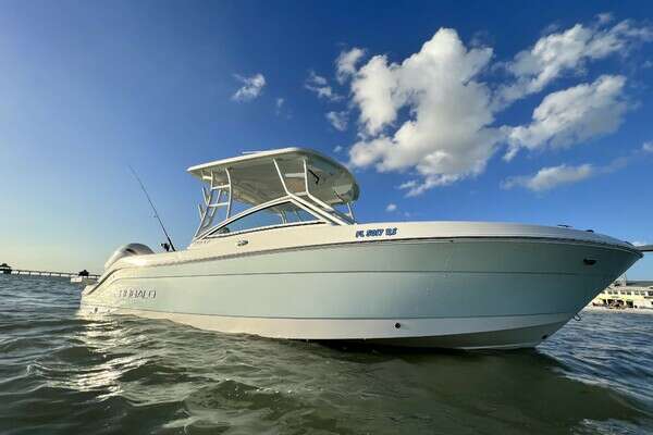 24-ft-Robalo-2018-- Burnt Store Marina Florida United States  yacht for sale
