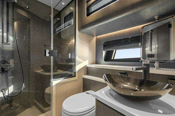 Photo of the 2027 Canados Gladiator 571 Blade