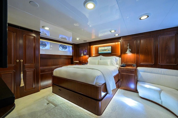 AVENTURER 85ft Jongert Yacht For Sale