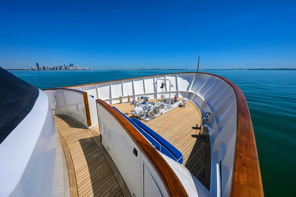 AVENTURER 85ft Jongert Yacht For Sale