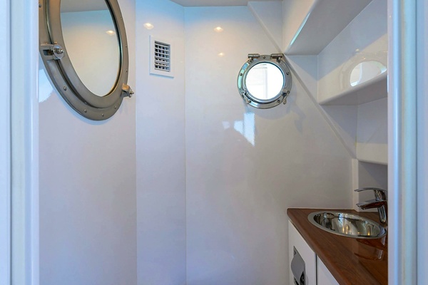 AVENTURER 85ft Jongert Yacht For Sale