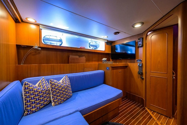 AVENTURER 85ft Jongert Yacht For Sale