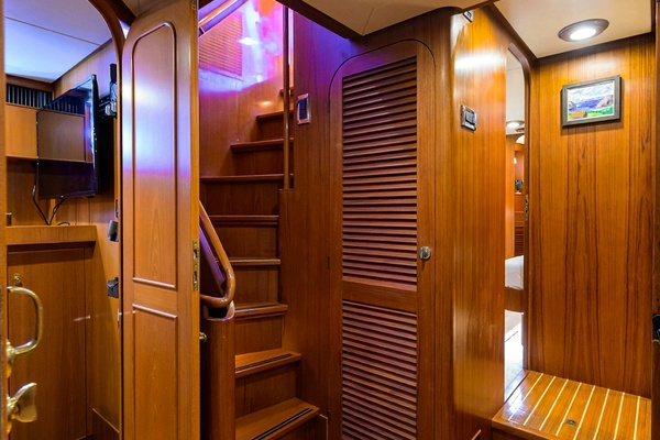AVENTURER 85ft Jongert Yacht For Sale
