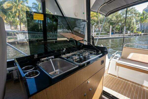 2021 Beneteau 27