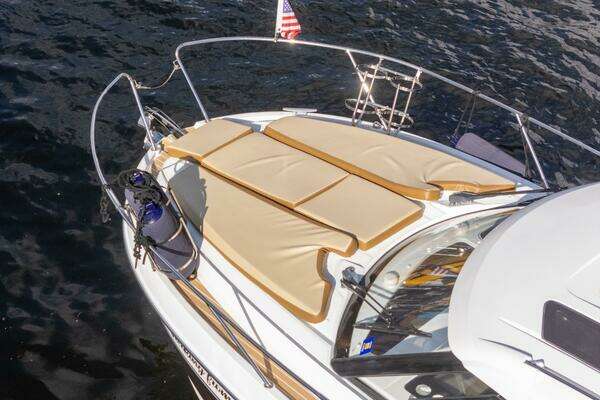 2021 Beneteau 27