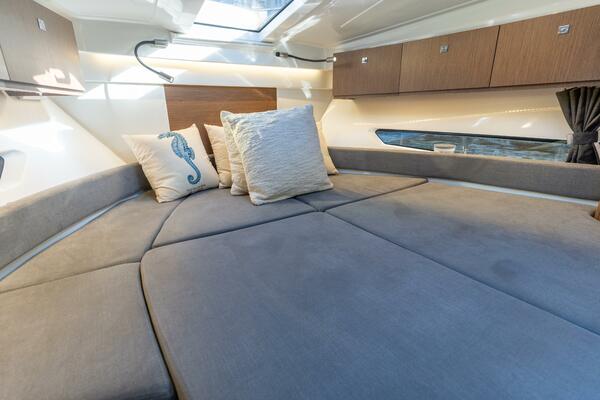 27ft Beneteau Yacht For Sale
