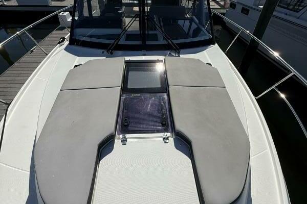 34ft Jeanneau Yacht For Sale