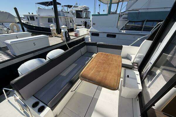 Jeanneau NC 1095 Yacht For Sale