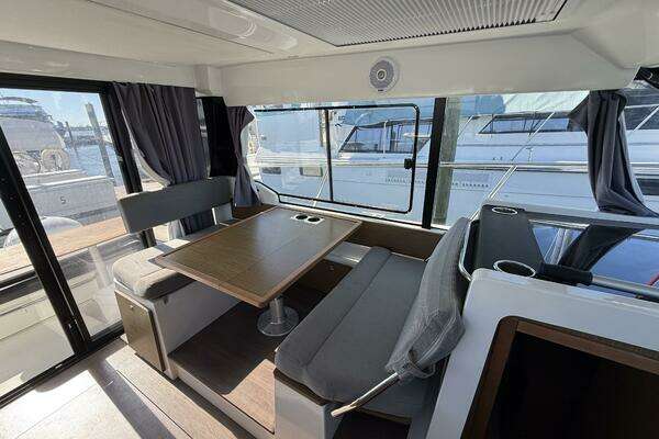 Jeanneau NC 1095 Yacht For Sale