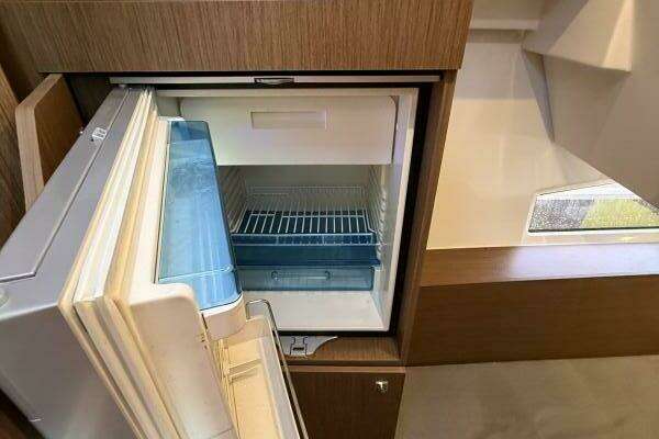 Jeanneau NC 1095 Yacht For Sale