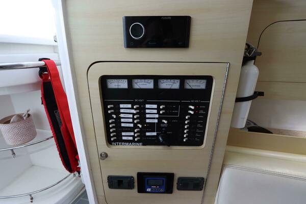 38ft Intermarine Yacht For Sale