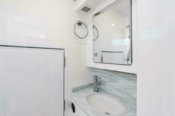 Valhalla Boatworks V46 Yacht For Sale