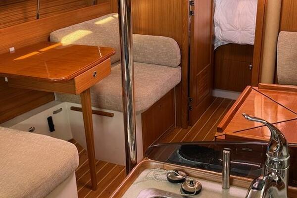 Island Time II 35ft Catalina Yacht For Sale