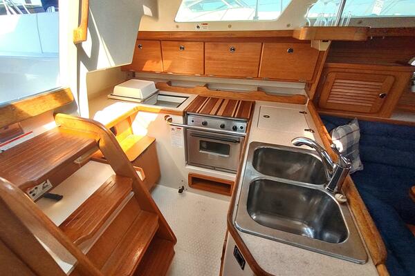 Wildfire 36ft Catalina Yacht For Sale