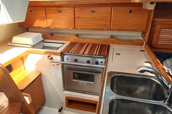 Wildfire 36ft Catalina Yacht For Sale