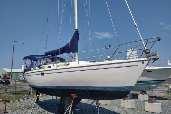 Wildfire 36ft Catalina Yacht For Sale