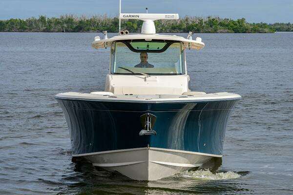 Grady-White Canyon 376 Yacht For Sale