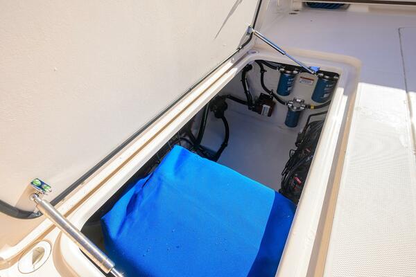 37ft Grady White Yacht For Sale