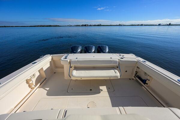 37ft Grady White Yacht For Sale