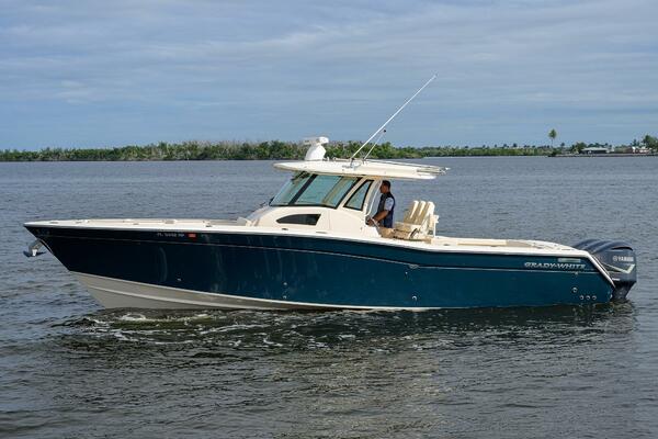 37ft Grady White Yacht For Sale