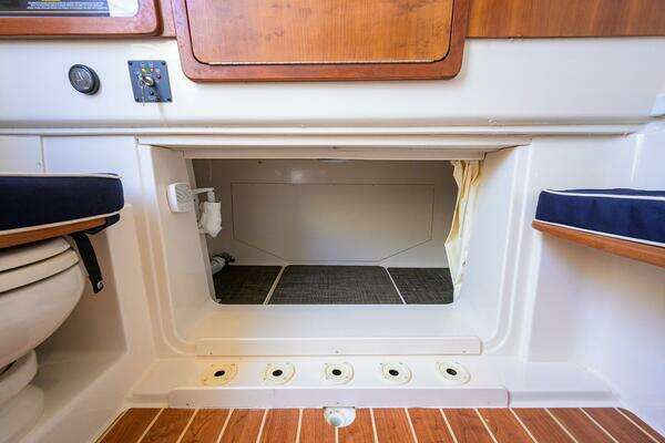 Grady-White Canyon 376 Yacht For Sale