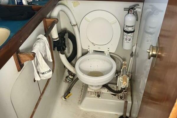 Zeiggy 35ft Beneteau Yacht For Sale