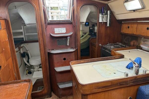 Zeiggy 35ft Beneteau Yacht For Sale