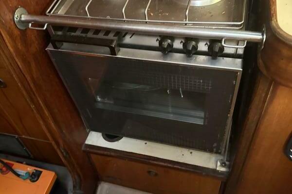 Zeiggy 35ft Beneteau Yacht For Sale