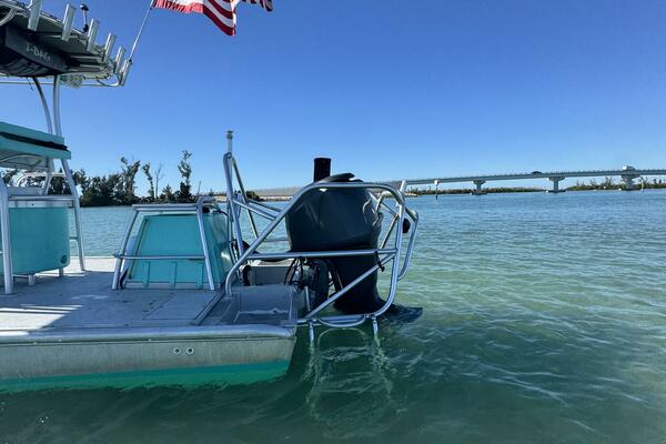 24ft Blue Fin Yacht For Sale