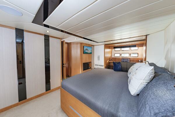 FITFO 93ft Johnson Yacht For Sale