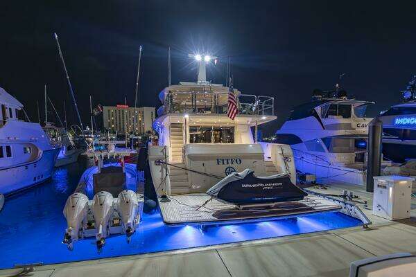 Johnson 93 Flybridge Yacht For Sale