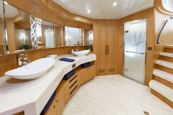 FITFO 93ft Johnson Yacht For Sale