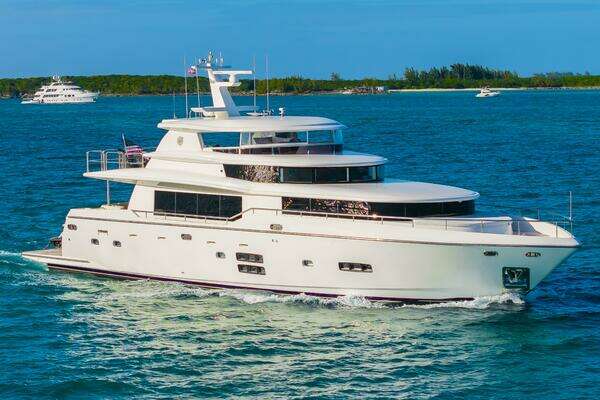 Johnson 93 Flybridge Yacht For Sale