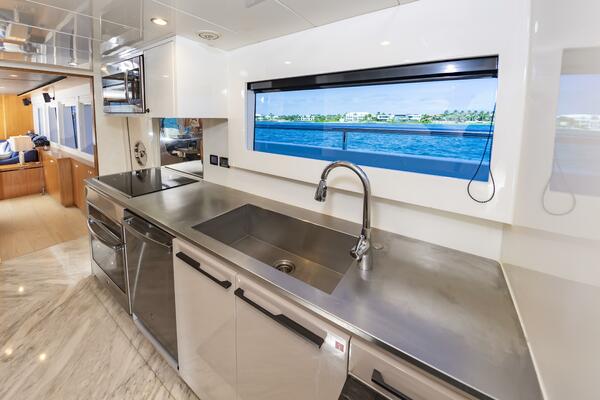 FITFO 93ft Johnson Yacht For Sale