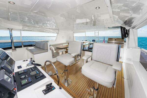 Johnson 93 Flybridge Yacht For Sale