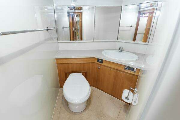 Johnson 93 Flybridge Yacht For Sale