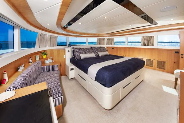 FITFO 93ft Johnson Yacht For Sale