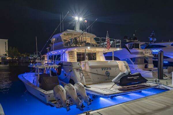 Johnson 93 Flybridge Yacht For Sale