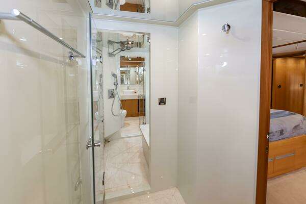 Johnson 93 Flybridge Yacht For Sale