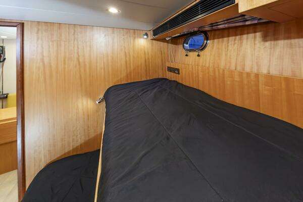 Johnson 93 Flybridge Yacht For Sale