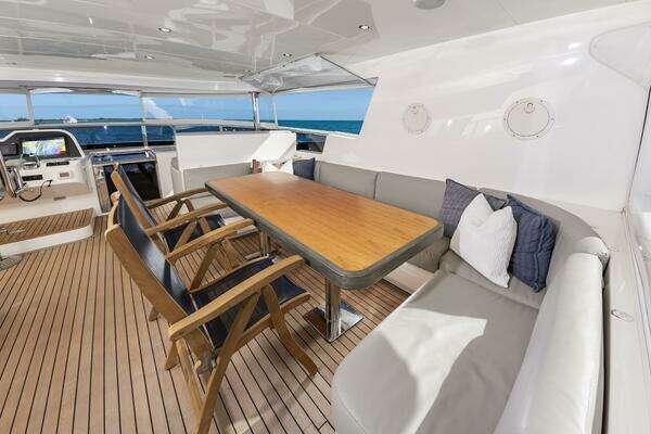 Johnson 93 Flybridge Yacht For Sale