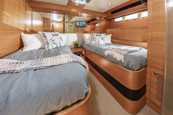 FITFO 93ft Johnson Yacht For Sale