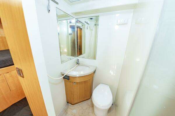 Johnson 93 Flybridge Yacht For Sale