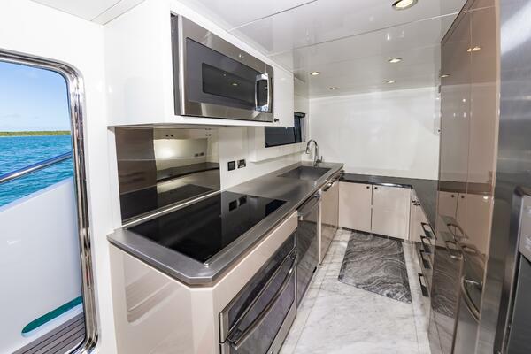 FITFO 93ft Johnson Yacht For Sale