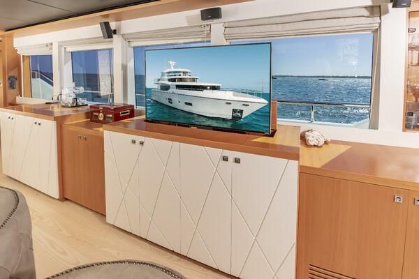 FITFO 93ft Johnson Yacht For Sale