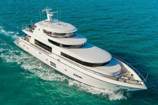 Johnson 93 Flybridge Yacht For Sale