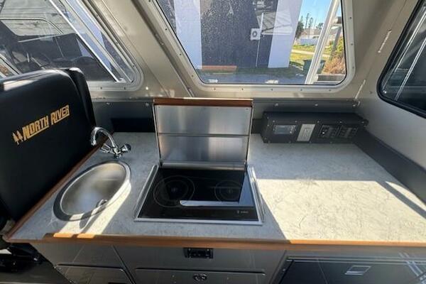 Beer can 32ft North River Yacht For Sale