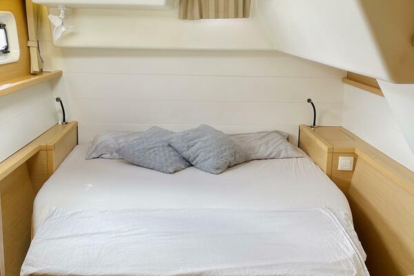 Pilgrim  45ft Lagoon Yacht For Sale