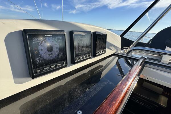 Peregrine  49ft Hunter Yacht For Sale