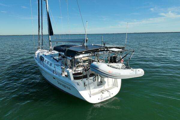 Hunter  Yacht For Sale